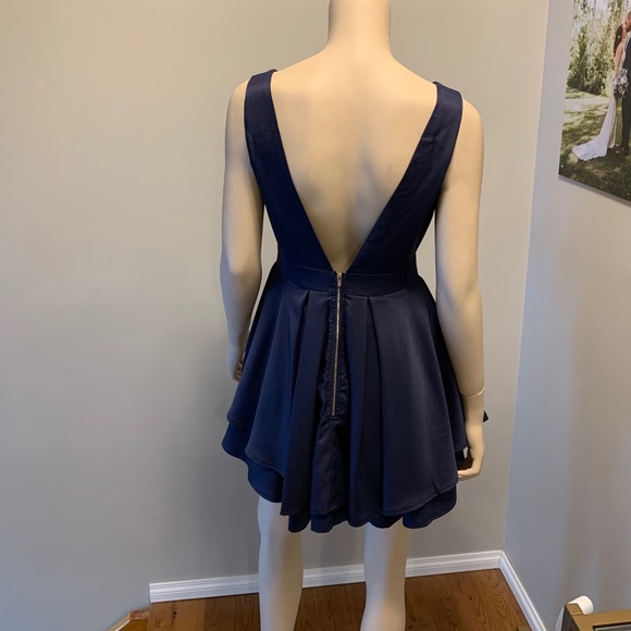 Mini dress - Picture 4 of 6